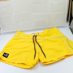 Yellow shorts S
